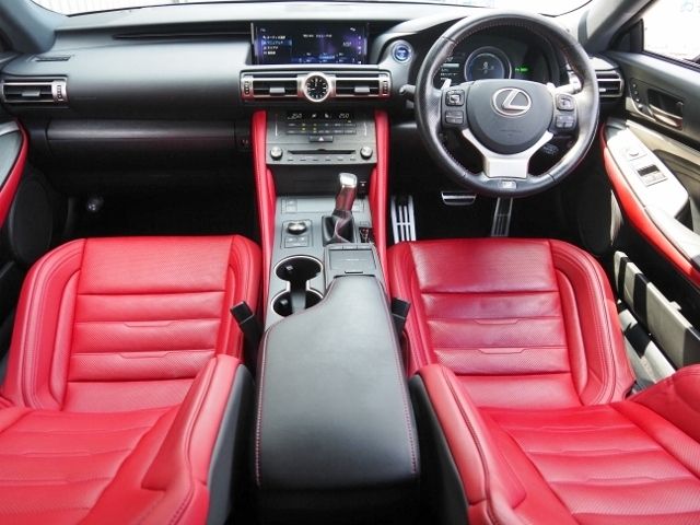 TOYOTA LEXUS RC300h 2020