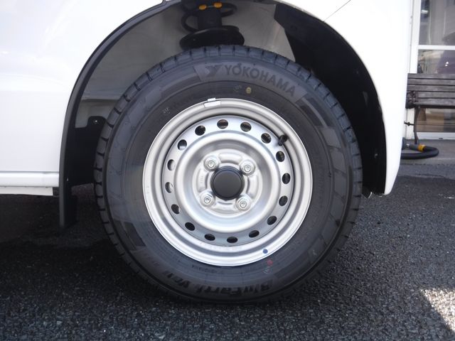 NISSAN CLIPPER van 2025