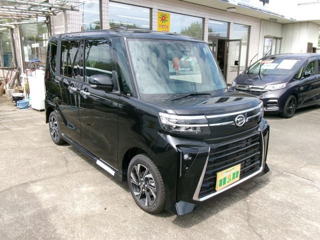 DAIHATSU TANTO CUSTOM 2025