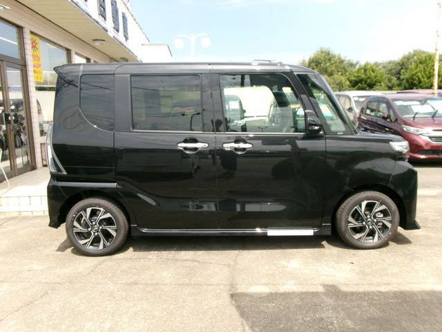 DAIHATSU TANTO CUSTOM 2025