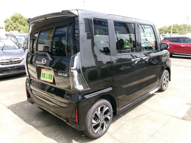 DAIHATSU TANTO CUSTOM 2025