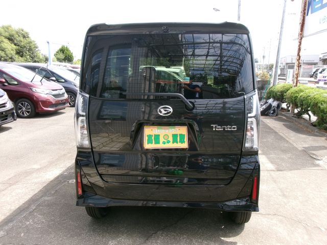 DAIHATSU TANTO CUSTOM 2025