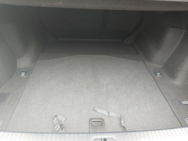 TOYOTA LEXUS IS300h 2019