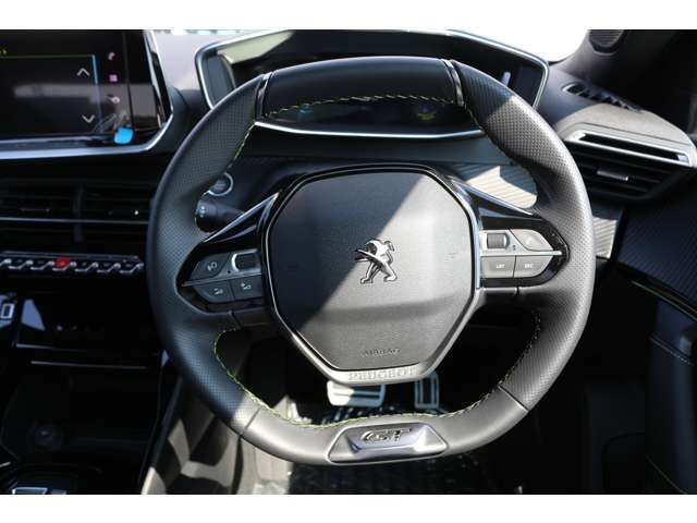 PEUGEOT PEUGEOT e-2008 2025