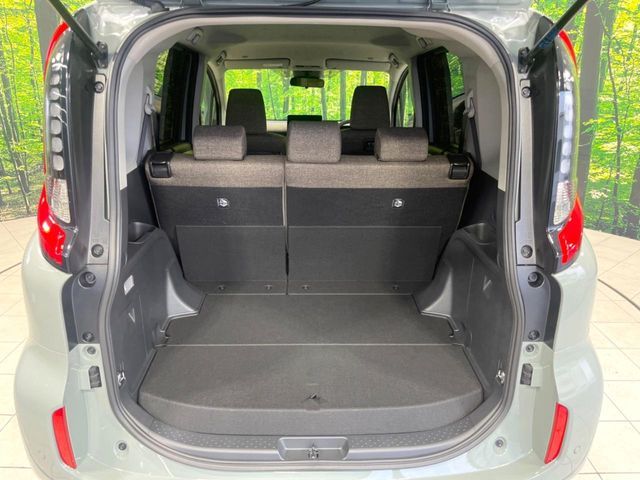 TOYOTA SIENTA HYBRID 2024