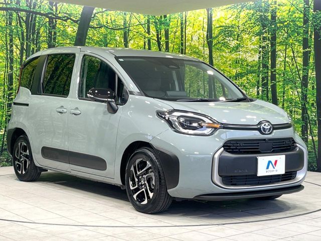 TOYOTA SIENTA HYBRID 2024