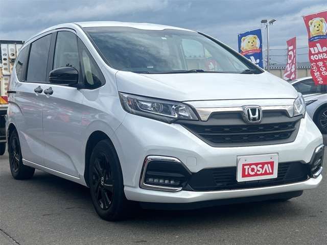 HONDA FREED HYBRID 2023