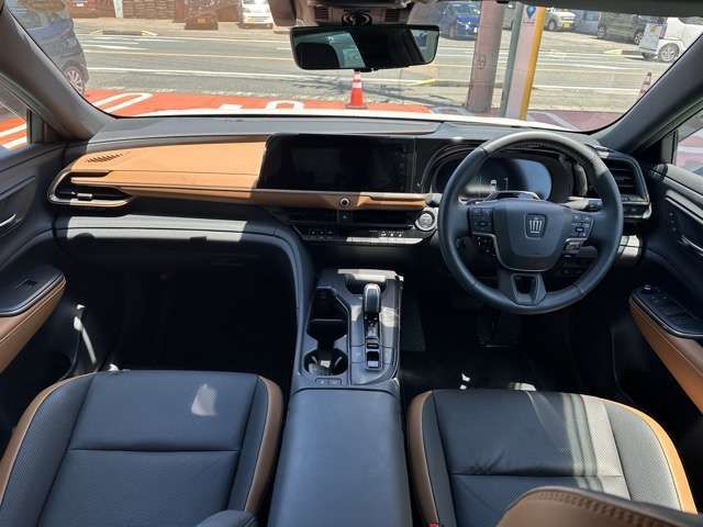 TOYOTA CROWN CROSSOVER 2023