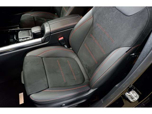 MERCEDES BENZ MERCEDES BENZ GLA class 2023