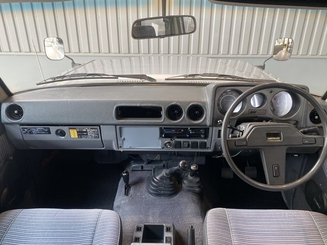 TOYOTA LANDCRUISER van 1986