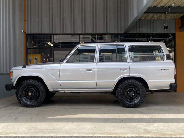 TOYOTA LANDCRUISER van 1986