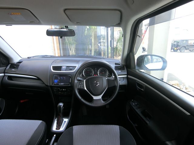 SUZUKI SWIFT 2012