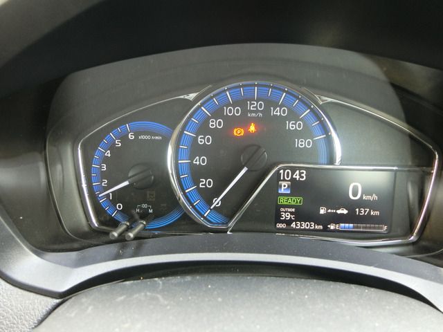 TOYOTA COROLLA FIELDER HYBRID 2018