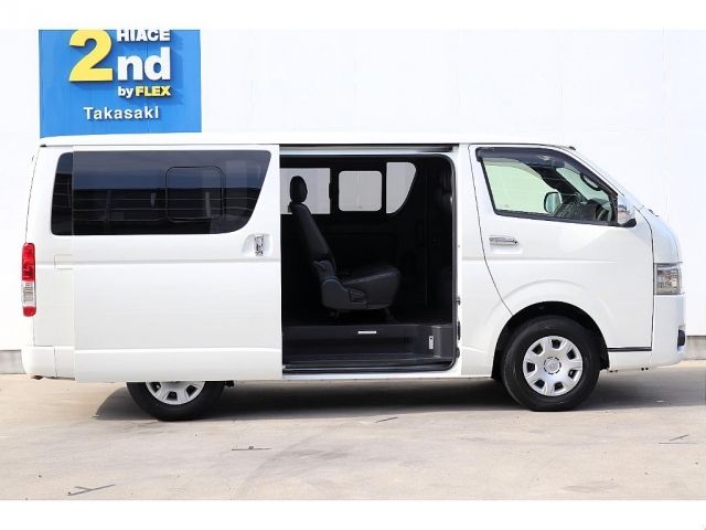 TOYOTA HIACE van 2WD 2019