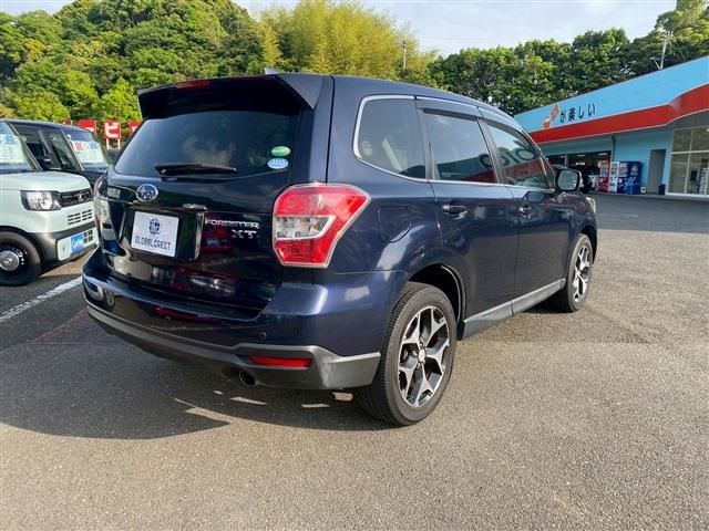 SUBARU FORESTER 2015