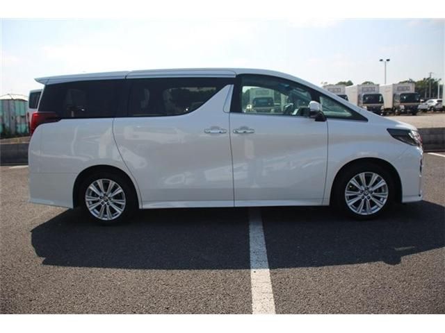TOYOTA ALPHARD 2020