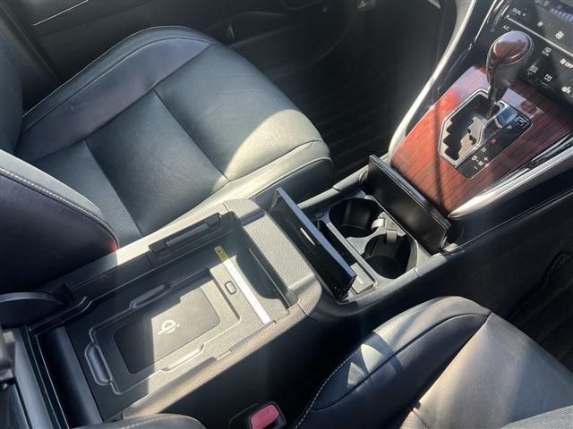 TOYOTA HARRIER 2WD 2014