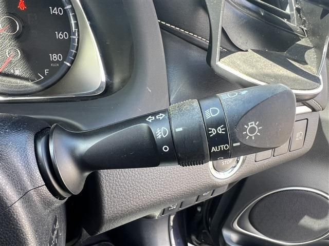 TOYOTA HARRIER 2WD 2014