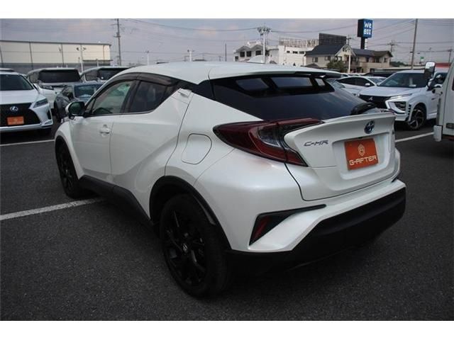 TOYOTA C-HR 2019