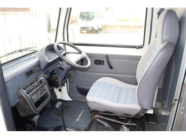 DAIHATSU MIRA van 1996