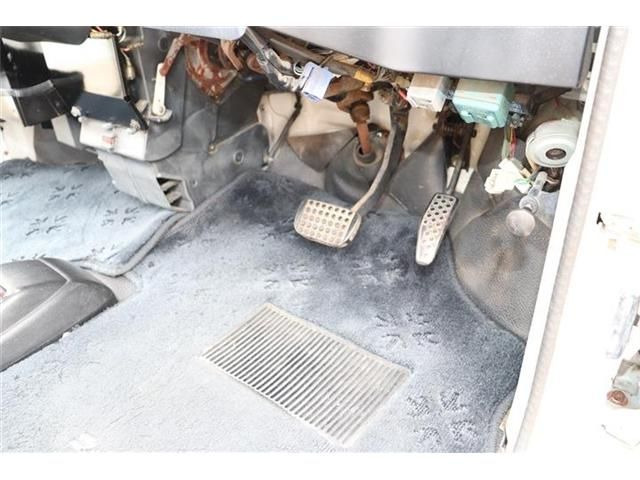 DAIHATSU MIRA van 1996