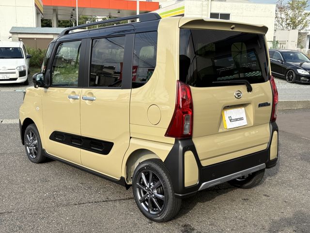 DAIHATSU TANTO FAN CROSS 4WD 2025