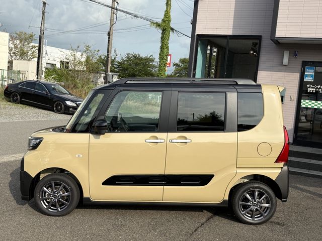 DAIHATSU TANTO FAN CROSS 4WD 2025