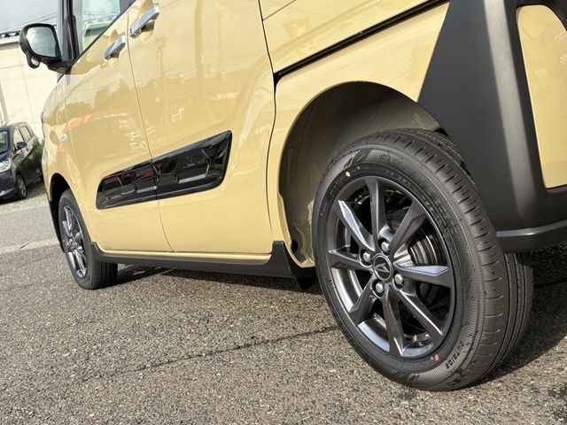 DAIHATSU TANTO FAN CROSS 4WD 2025