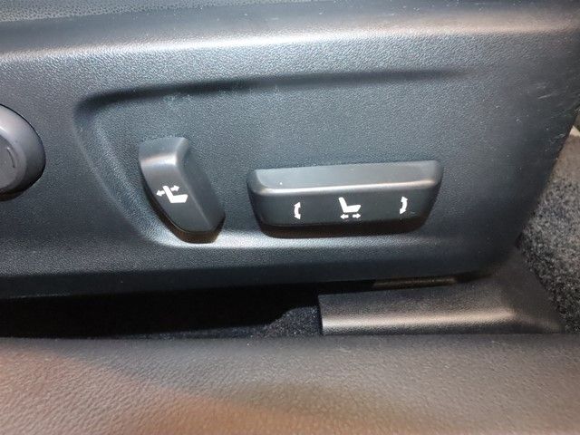 TOYOTA LEXUS IS300h 2014