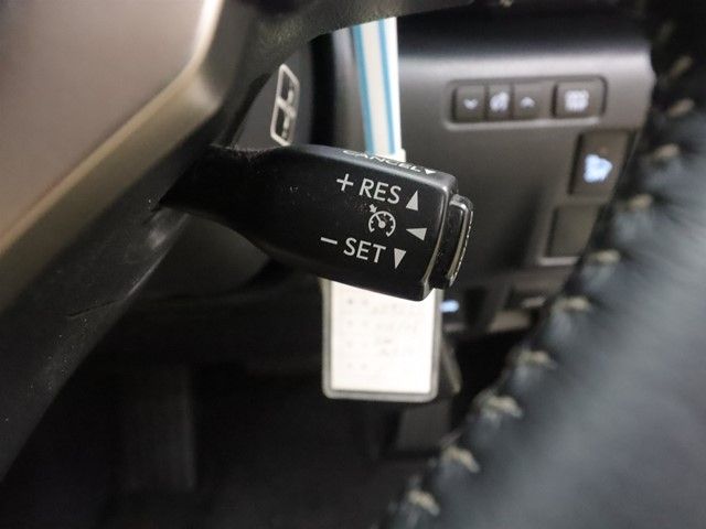 TOYOTA LEXUS IS300h 2014