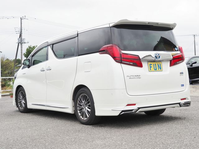 TOYOTA ALPHARD hybrid 4WD 2020