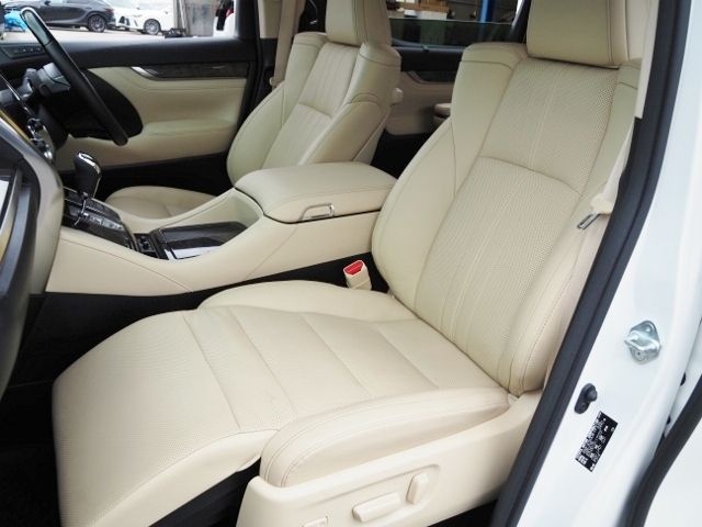 TOYOTA ALPHARD hybrid 4WD 2020