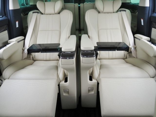 TOYOTA ALPHARD hybrid 4WD 2020