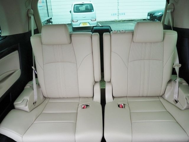 TOYOTA ALPHARD hybrid 4WD 2020