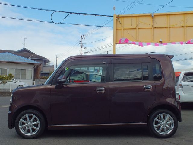 DAIHATSU MOVE CONTE CUSTOM 2011