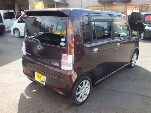 DAIHATSU MOVE CONTE CUSTOM 2011