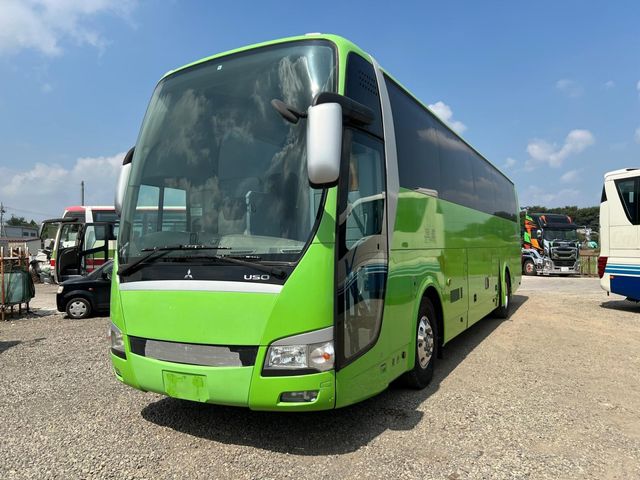 MITSUBISHI FUSOU AERO ACE 2009