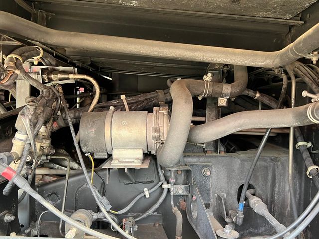 MITSUBISHI FUSOU AERO ACE 2011