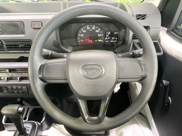 DAIHATSU HIJET truck 4WD 2024