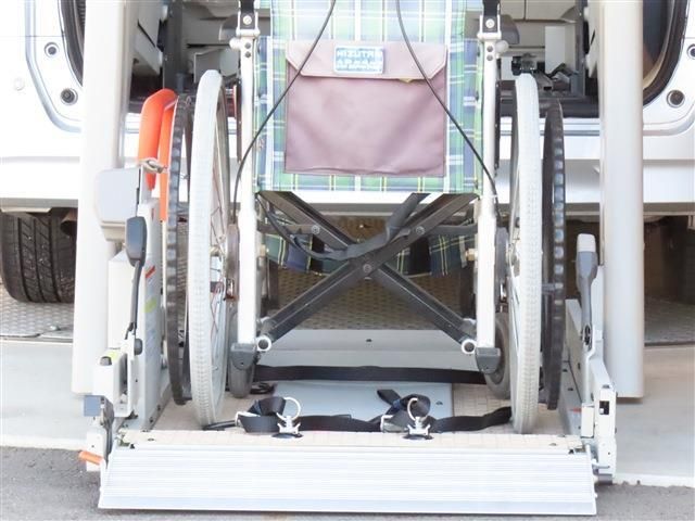 NISSAN SERENA  WG 2016