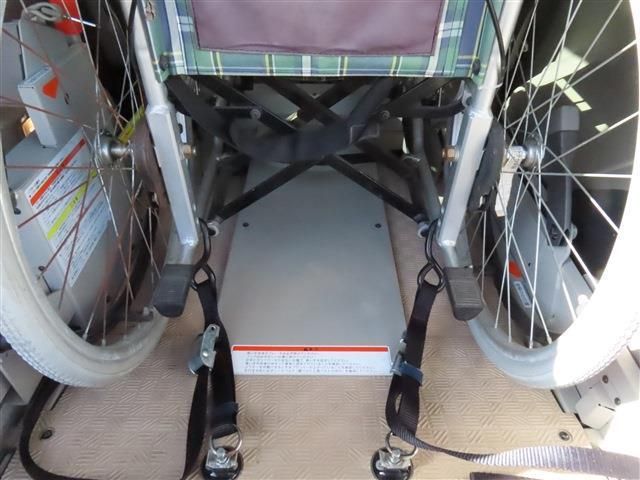 NISSAN SERENA  WG 2016