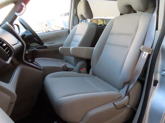 NISSAN SERENA  WG 2016