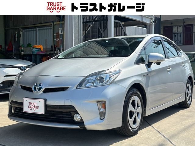 TOYOTA PRIUS 2014