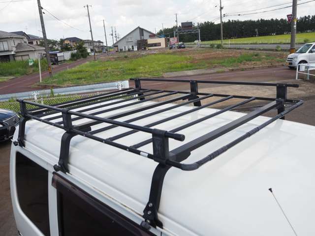 DAIHATSU HIJET CARGO 4WD 2017