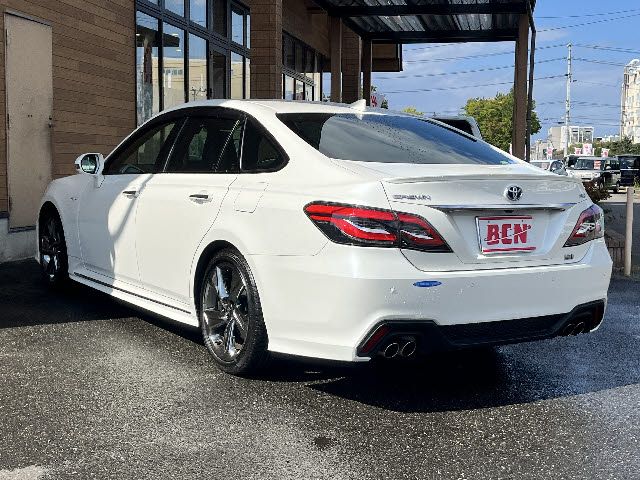 TOYOTA CROWN sedan hybrid 2018
