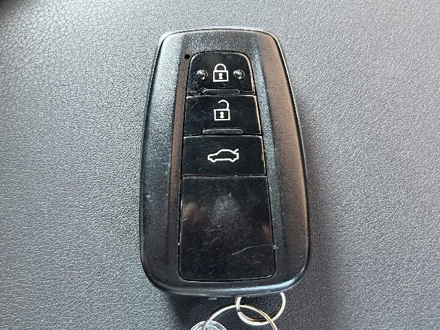 TOYOTA CROWN sedan hybrid 2018