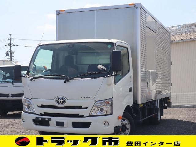 TOYOTA DYNA 2020