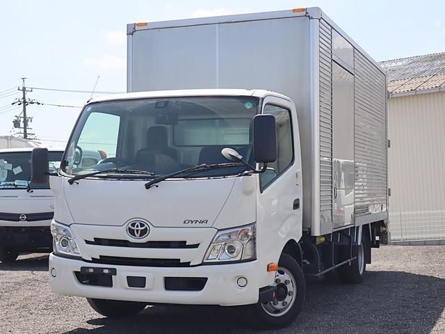 TOYOTA DYNA 2020