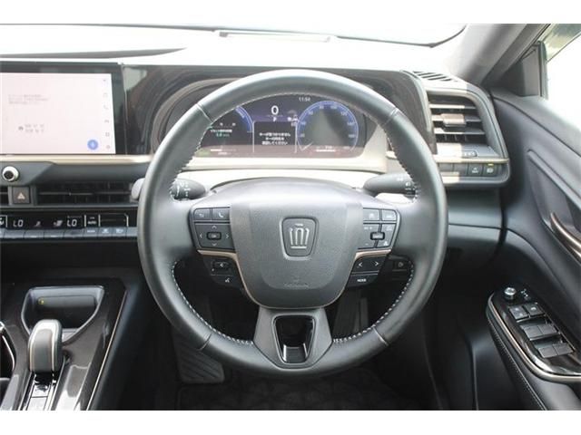 TOYOTA CROWN CROSSOVER 2024