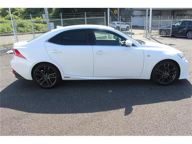TOYOTA LEXUS IS300h 2013